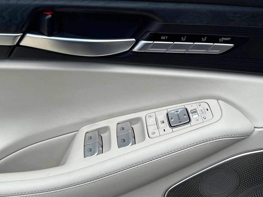 2022 Genesis G90 5.0 Ultimate