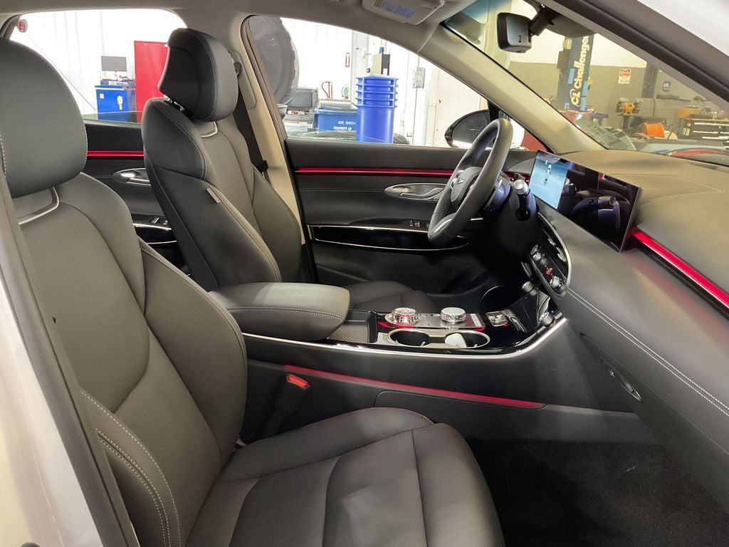 2026 Genesis GV70 2.5T