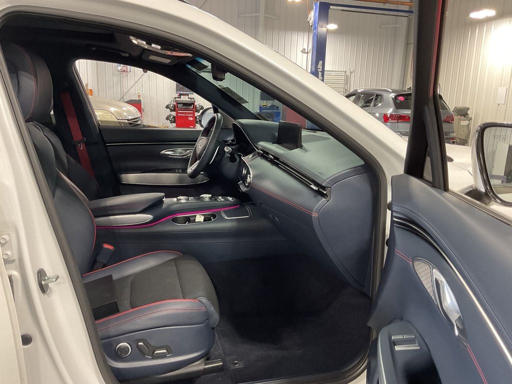 2023 Genesis GV70 2.5T