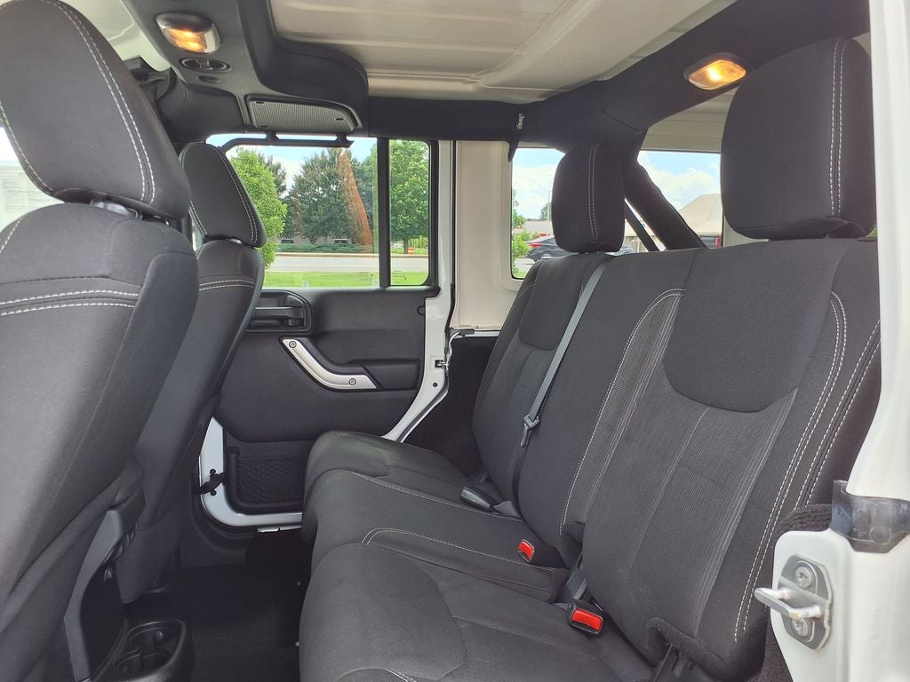 2016 Jeep Wrangler Unlimited Sahara