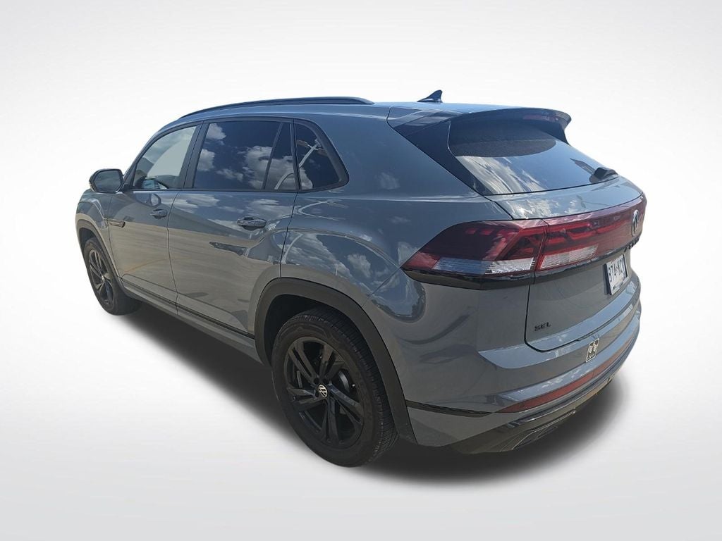 2025 Volkswagen Atlas Cross Sport 2.0T SEL R-Line Black