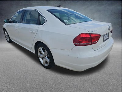 2014 Volkswagen Passat 1.8T SE