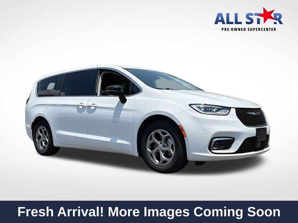 2024 Chrysler Pacifica Hybrid Select