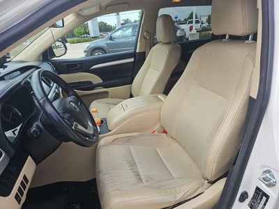 2016 Toyota Highlander LE Plus V6