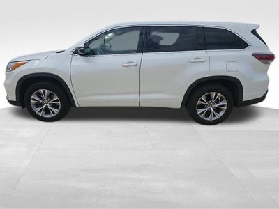 2016 Toyota Highlander LE Plus V6