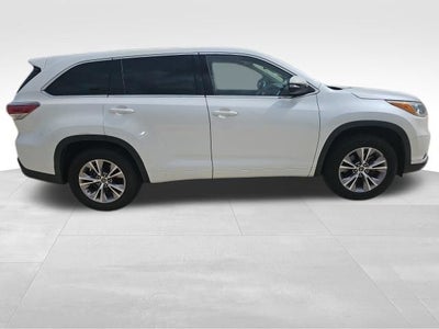 2016 Toyota Highlander LE Plus V6
