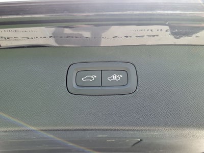 2024 Volvo XC90 B6 Plus Bright Theme 6-Seater