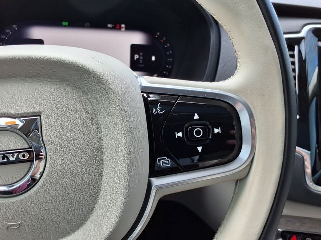 2023 Volvo XC90 B6 Plus 7-Seater
