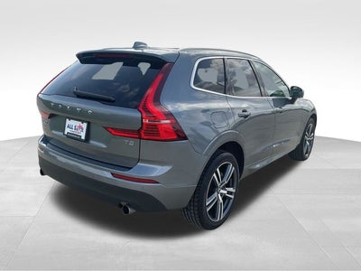 2021 Volvo XC60 T5 Momentum