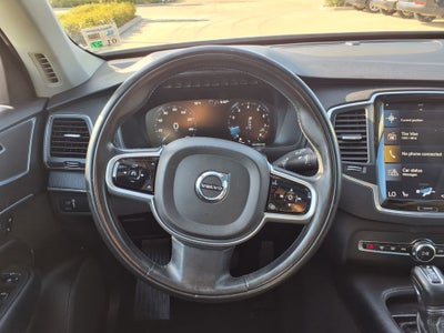 2020 Volvo XC90 T6 Momentum