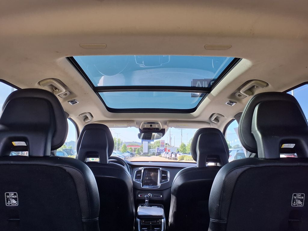 2020 Volvo XC90 T6 Momentum