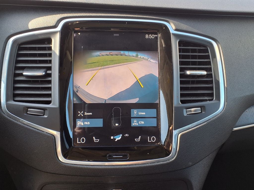 2020 Volvo XC90 T6 Momentum