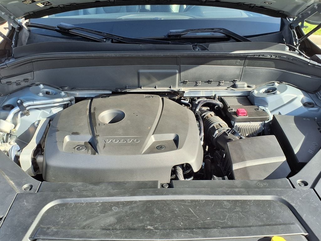 2020 Volvo XC90 T6 Momentum