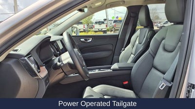 2023 Volvo XC60 B5 Ultimate Bright Theme