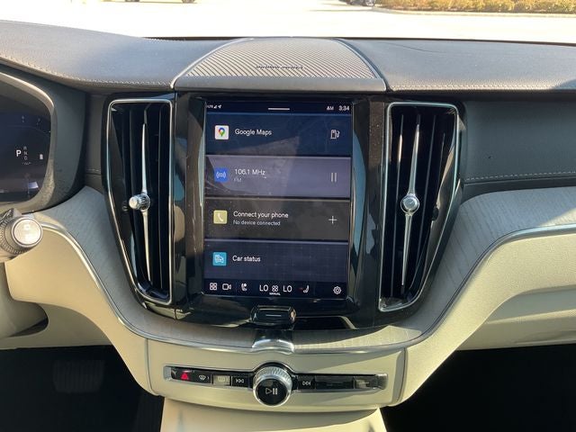 2023 Volvo XC60 B5 Ultimate Bright Theme