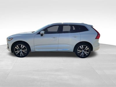 2023 Volvo XC60 B5 Ultimate Bright Theme