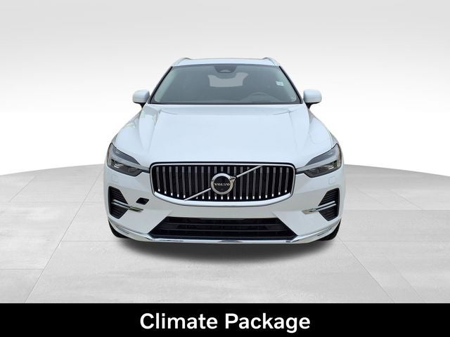 2023 Volvo XC60 B5 Ultimate Bright Theme