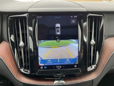 2023 Volvo XC60 B5 Plus Bright Theme