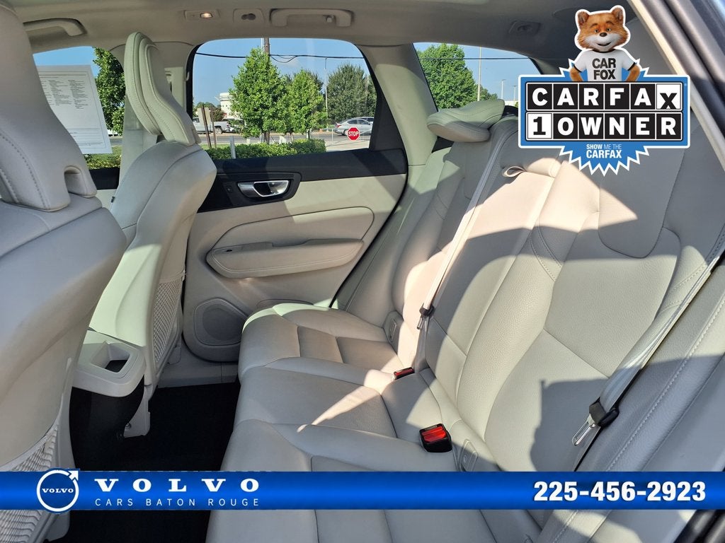 2024 Volvo XC60 B5 Plus Dark Theme