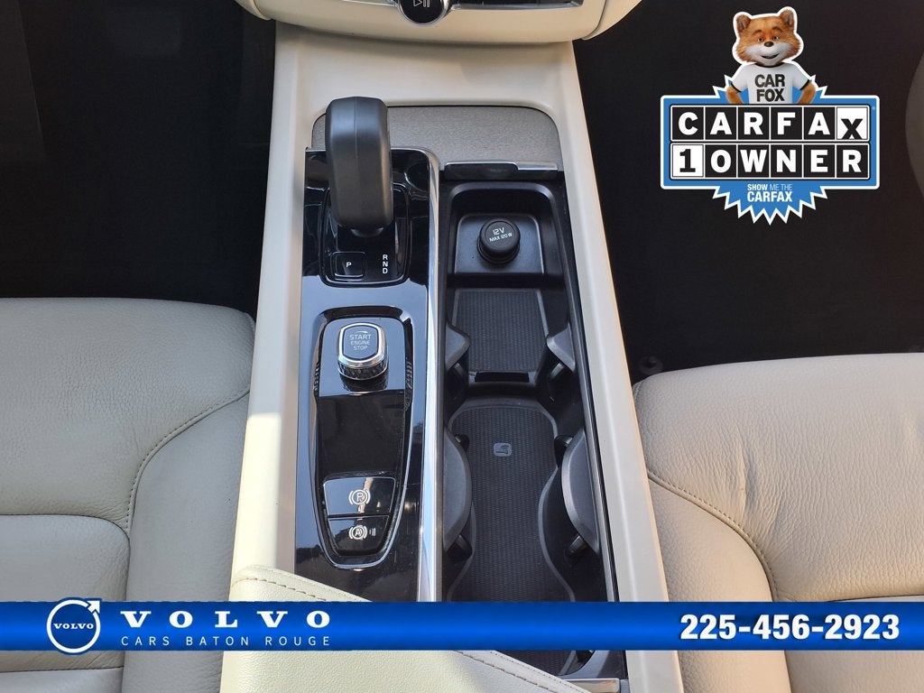 2024 Volvo XC60 B5 Plus Dark Theme
