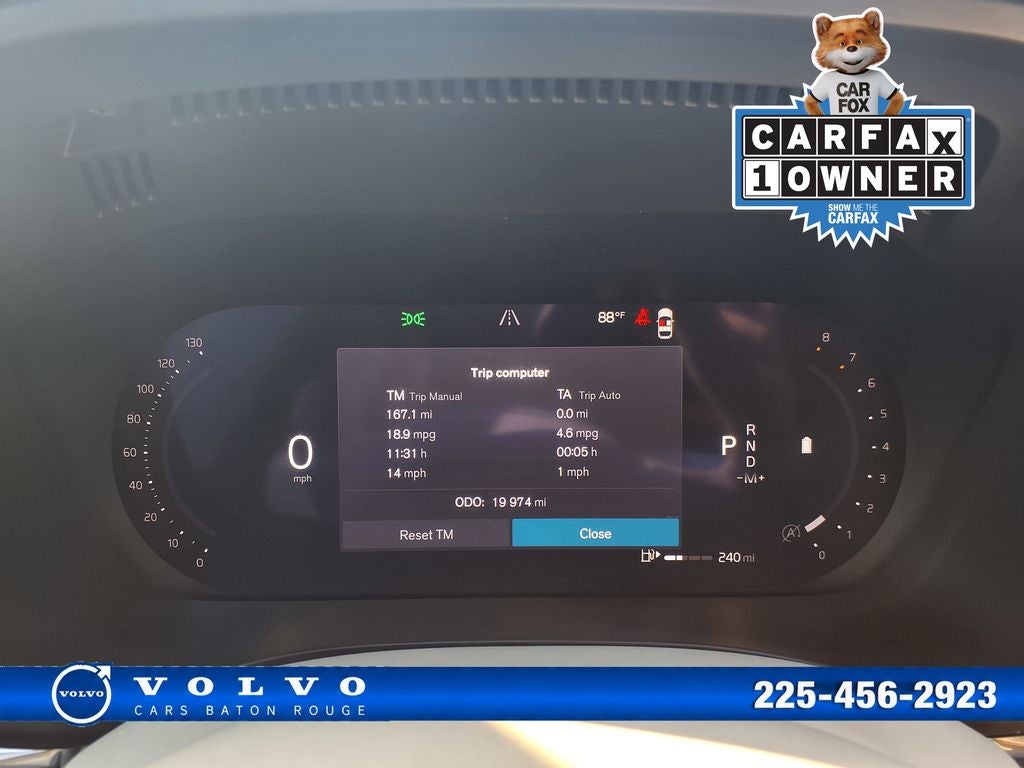 2024 Volvo XC60 B5 Plus Dark Theme