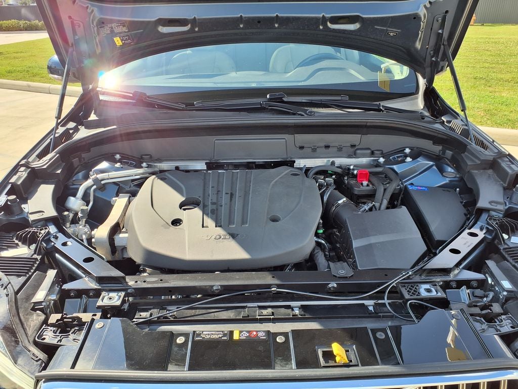 2023 Volvo XC60 B5 Plus Bright Theme