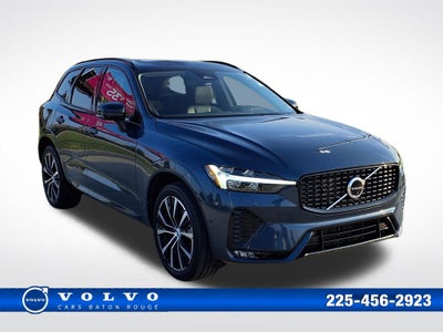 2023 Volvo XC60 B5 Plus Dark Theme