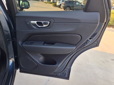 2023 Volvo XC60 B5 Plus Dark Theme