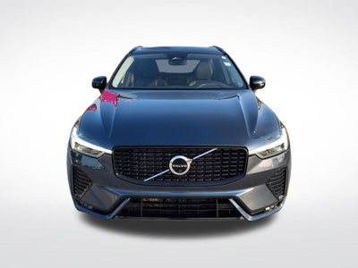 2023 Volvo XC60 B5 Plus Dark Theme