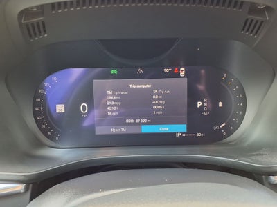 2023 Volvo XC60 B5 Plus Dark Theme