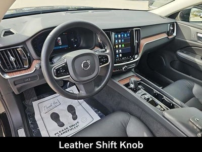 2025 Volvo V60 Cross Country B5 Plus