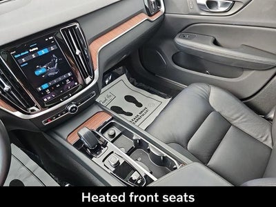 2025 Volvo V60 Cross Country B5 Plus