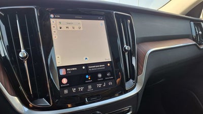 2025 Volvo V60 Cross Country B5 Plus