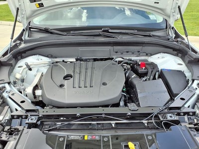 2025 Volvo XC60 B5 Plus