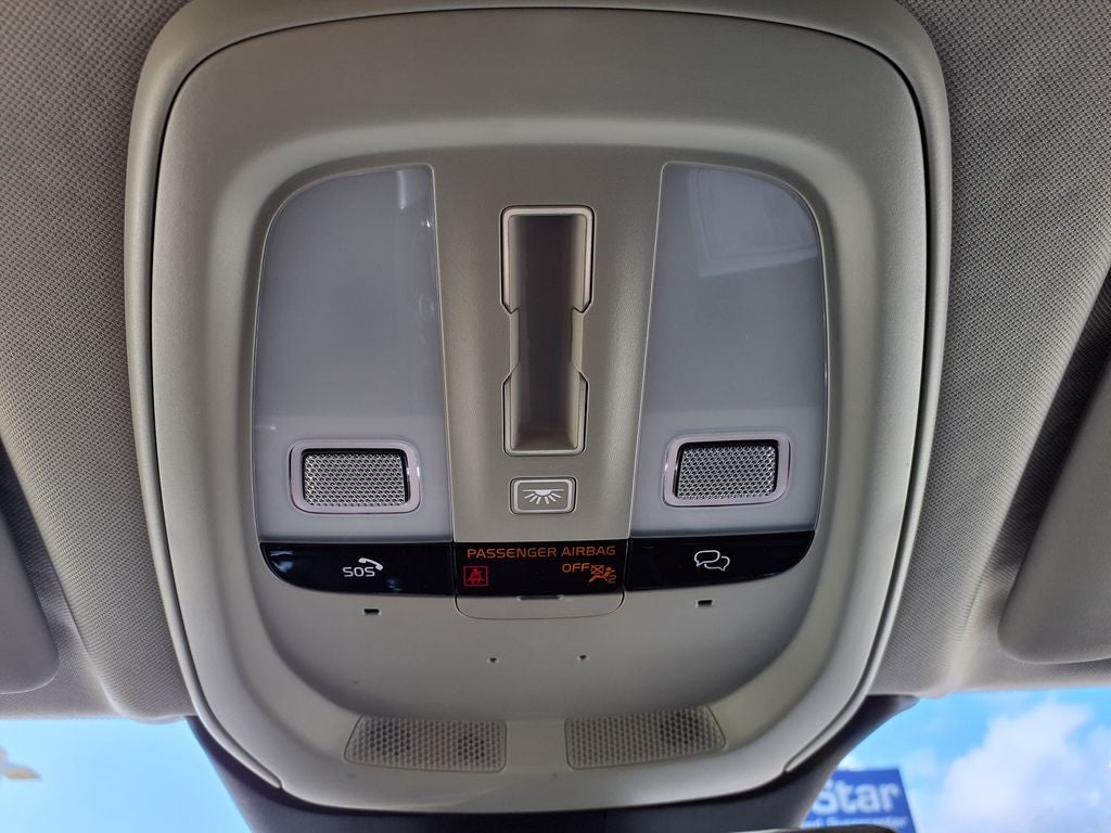 2025 Volvo XC60 B5 Core