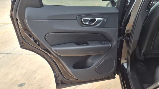 2025 Volvo XC60 B5 Core