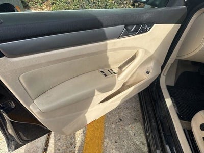 2015 Volkswagen Passat 1.8T Limited Edition