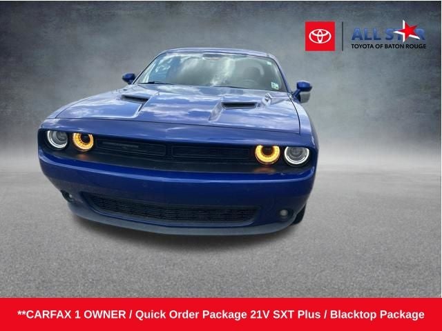 2018 Dodge Challenger SXT Plus's photo