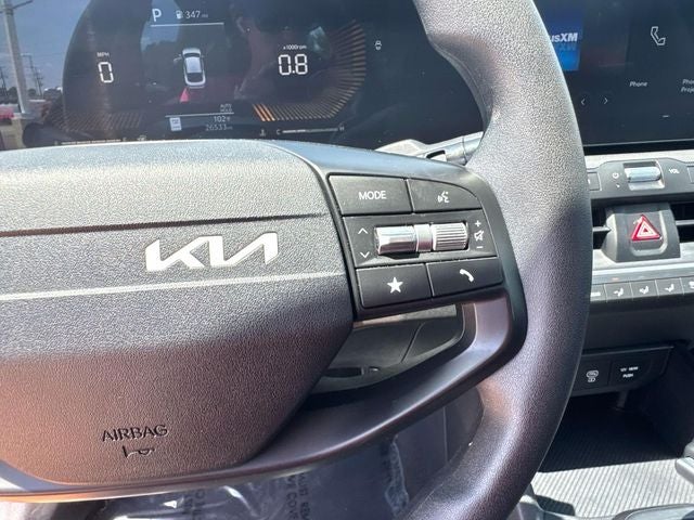 2025 Kia K4 LXS - Photo 29
