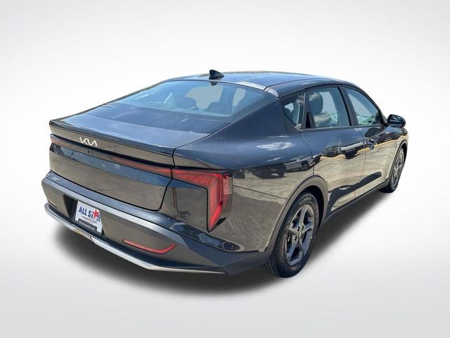 2025 Kia K4 LXS - Photo 9