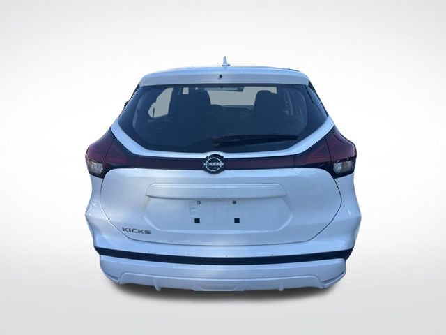2023 Nissan Kicks S