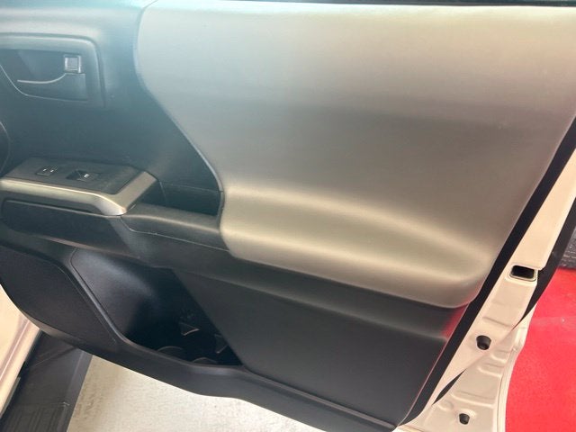 2020 Toyota Tacoma SR5 V6