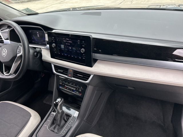 2025 Volkswagen Taos SE - Photo 12