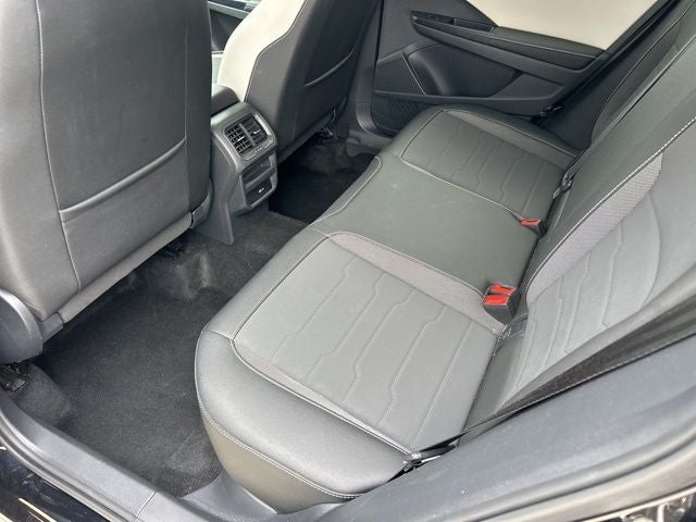 2025 Volkswagen Taos SE - Photo 27
