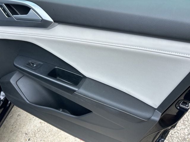 2025 Volkswagen Taos SE - Photo 9