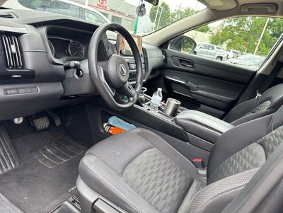 2023 Nissan Pathfinder S