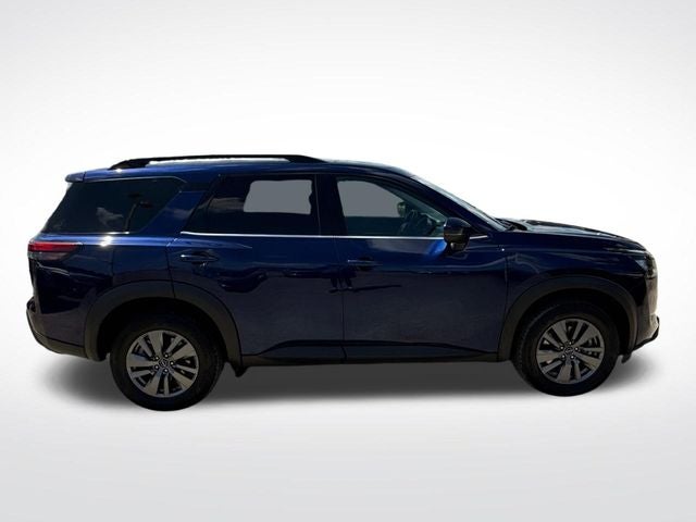 2025 Nissan Pathfinder SV - Photo 12