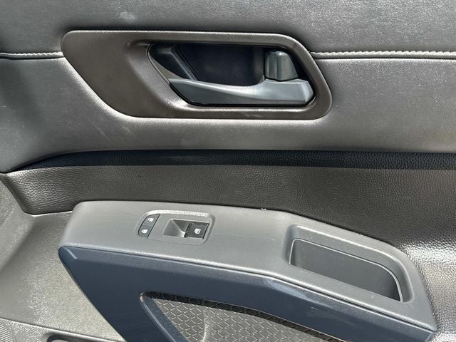 2025 Nissan Pathfinder SV - Photo 19