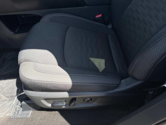 2025 Nissan Pathfinder SV - Photo 22