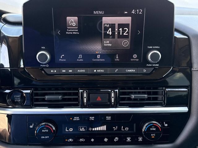 2025 Nissan Pathfinder SV - Photo 30